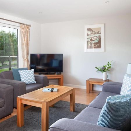 Kingfisher Hot Tub & Log Burner House On Premium Lakeside With Resort Facilities 세인트컬럼메이져 외부 사진