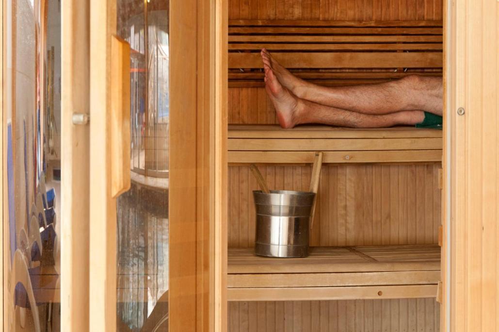 Kingfisher Hot Tub & Log Burner House On Premium Lakeside With Resort Facilities 세인트컬럼메이져 외부 사진